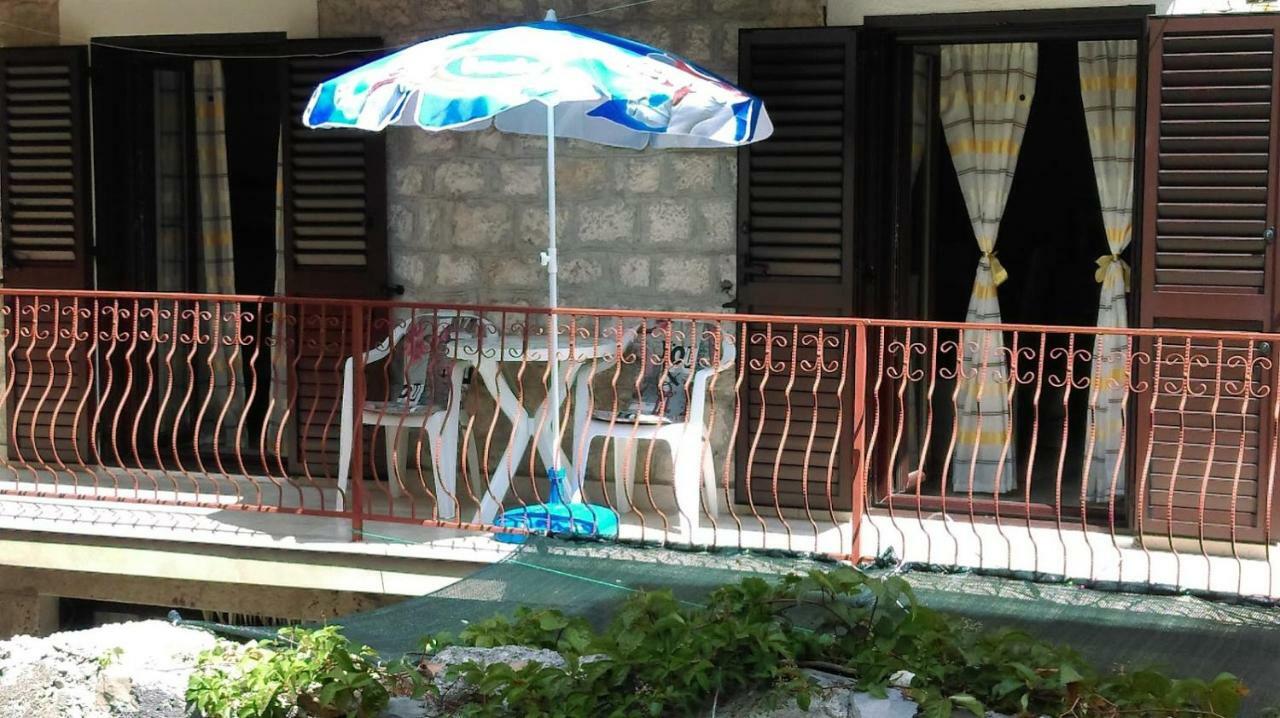Boro Apartment Kastela Ngoại thất bức ảnh